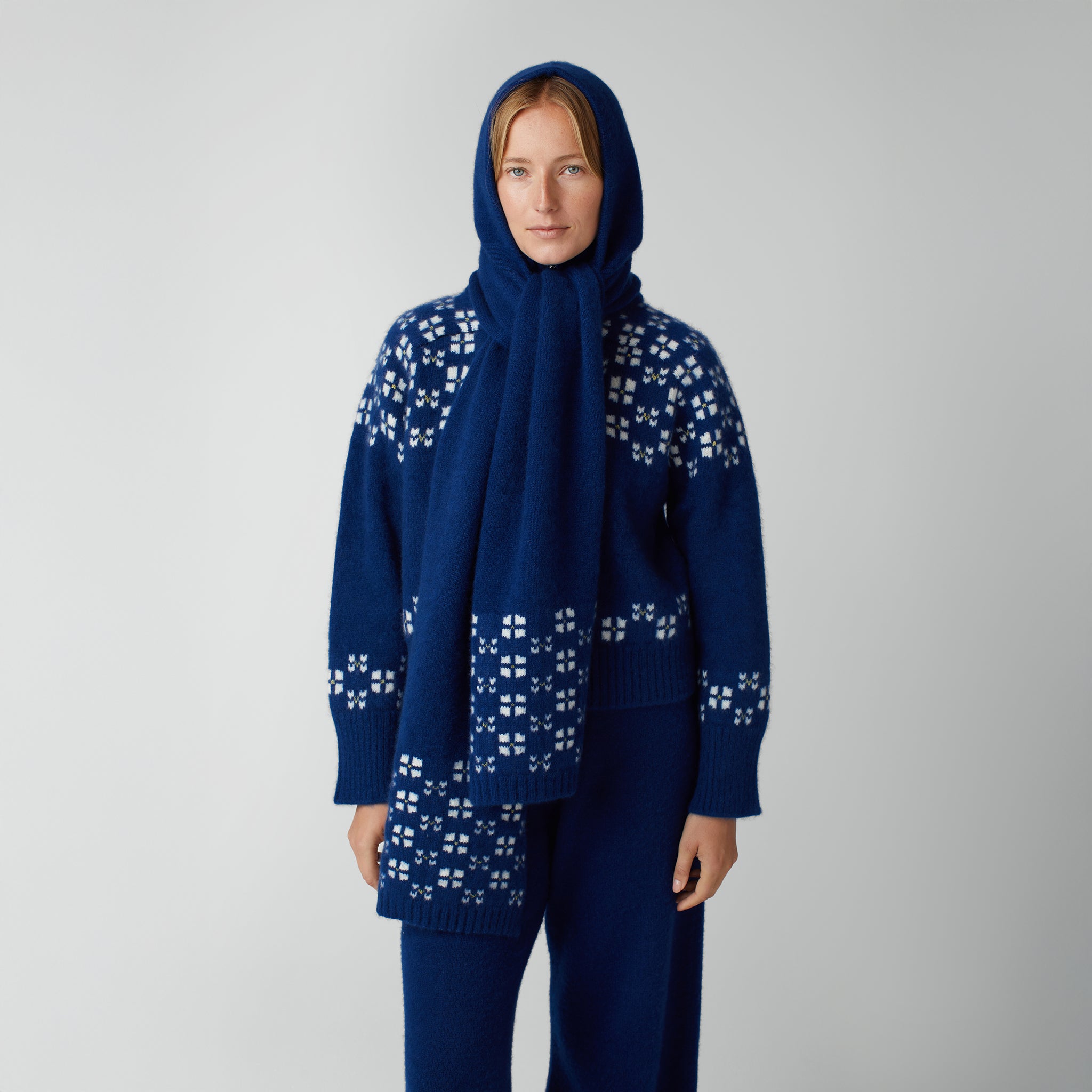 Winter Fair Isle Hoodie Scarf – Calle Del Mar